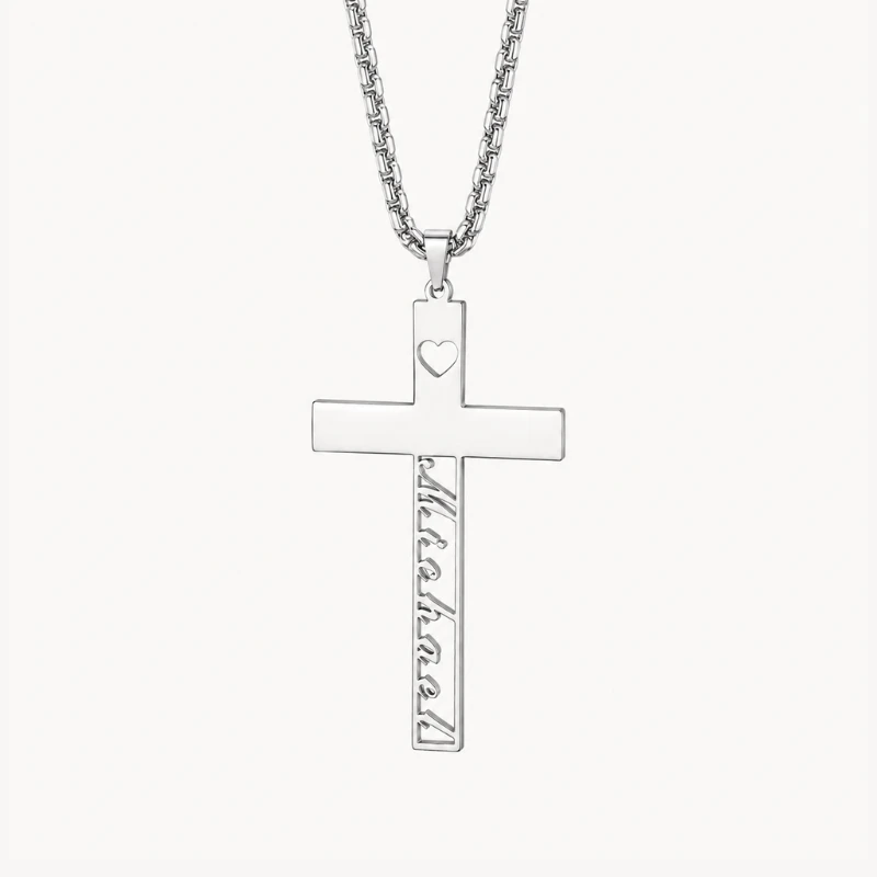 Collar con nombre y cruz personalizados