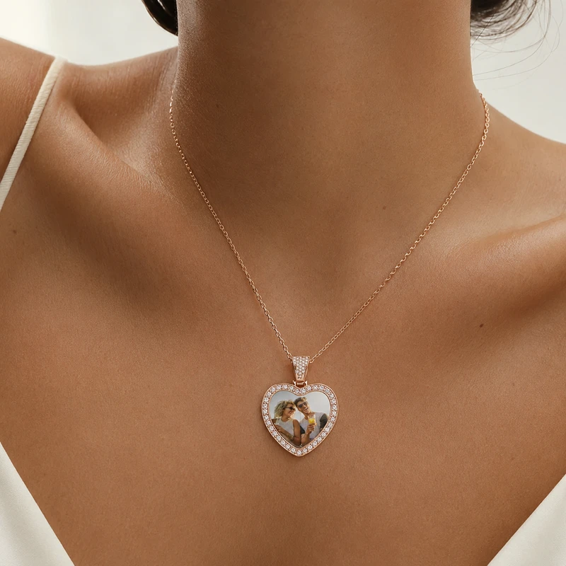 Personalized Heart Photo Necklace detail image 1