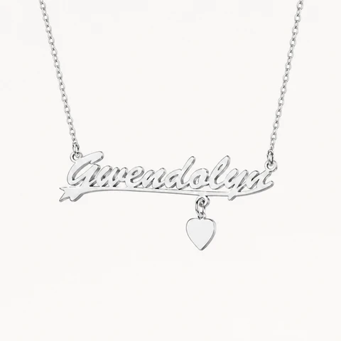 Collier personnalisé avec pendentif cœur et prénom